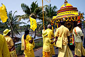 Kerala backwaters, a religious procession met on the way to Ettunamur. 